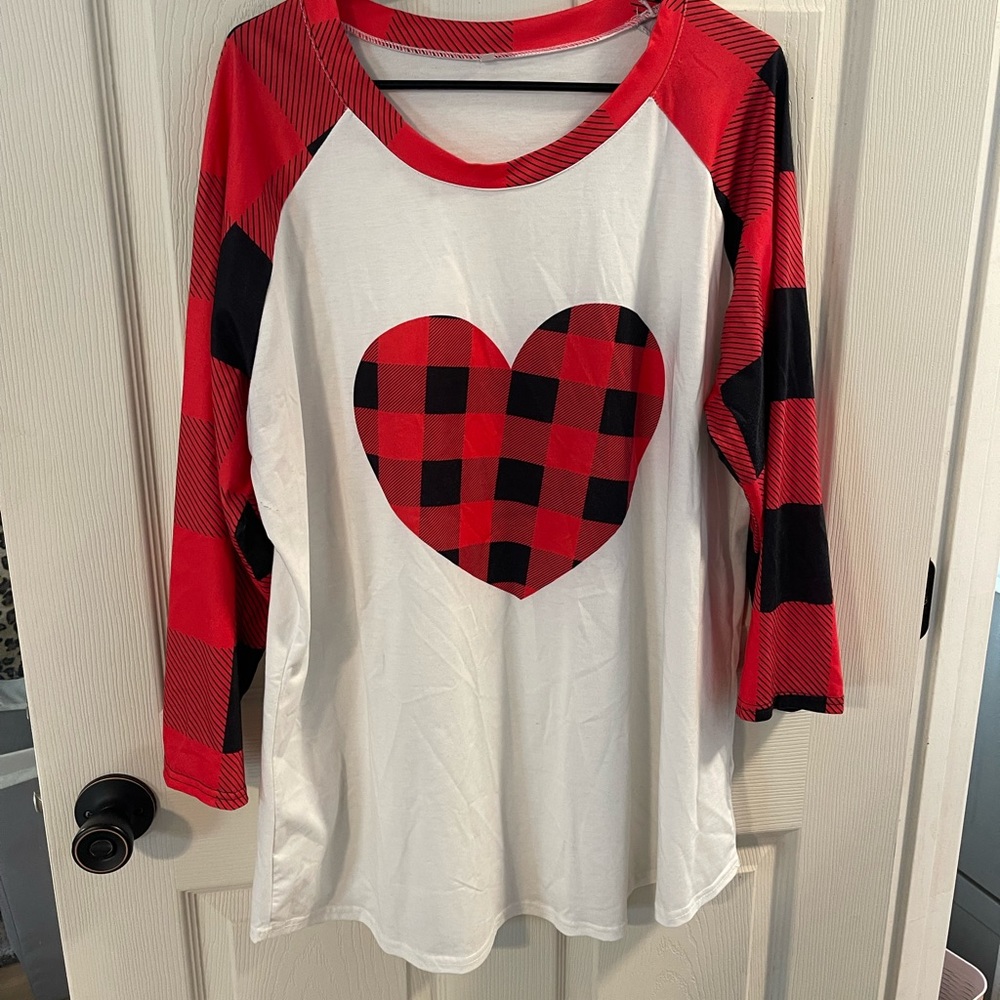 Red buffalo plaid 3/4 sleeve with heart in middle size 3x